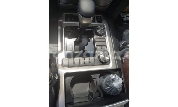 Nunua Imported Toyota Land Cruiser Brown Gari ndani ya Import - Dubai nchini Arusha Nunua Imported Toyota Land Cruiser Brown Gari ndani ya Import - Dubai nchini Arusha