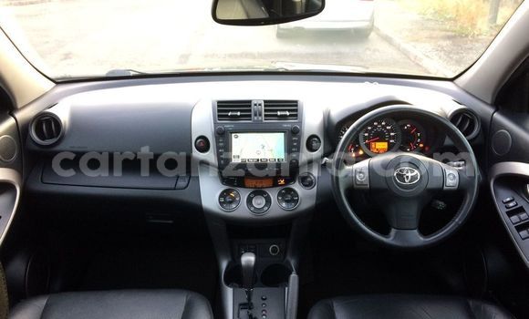 Nunua Ilio tumika Toyota RAV4 Nyeusi Gari ndani ya Dar es Salaam nchini Dar es Salaam Nunua Ilio tumika Toyota RAV4 Nyeusi Gari ndani ya Dar es Salaam nchini Dar es Salaam