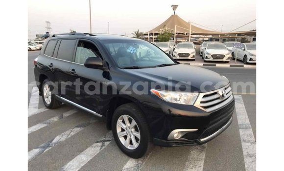 Nunua Imported Toyota Highlander Nyeusi Gari ndani ya Import - Dubai nchini Arusha Nunua Imported Toyota Highlander Nyeusi Gari ndani ya Import - Dubai nchini Arusha