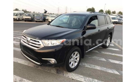Nunua Imported Toyota Highlander Nyeusi Gari ndani ya Import - Dubai nchini Arusha Nunua Imported Toyota Highlander Nyeusi Gari ndani ya Import - Dubai nchini Arusha