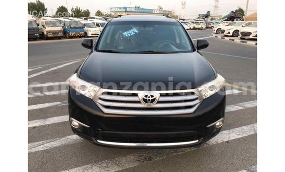 Nunua Imported Toyota Highlander Nyeusi Gari ndani ya Import - Dubai nchini Arusha Nunua Imported Toyota Highlander Nyeusi Gari ndani ya Import - Dubai nchini Arusha