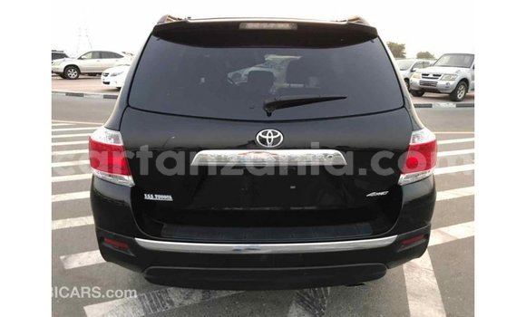 Nunua Imported Toyota Highlander Nyeusi Gari ndani ya Import - Dubai nchini Arusha Nunua Imported Toyota Highlander Nyeusi Gari ndani ya Import - Dubai nchini Arusha