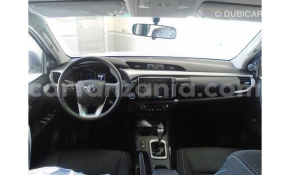 Buy Import Toyota Hilux White Car in Import - Dubai in Arusha Buy Import Toyota Hilux White Car in Import - Dubai in Arusha