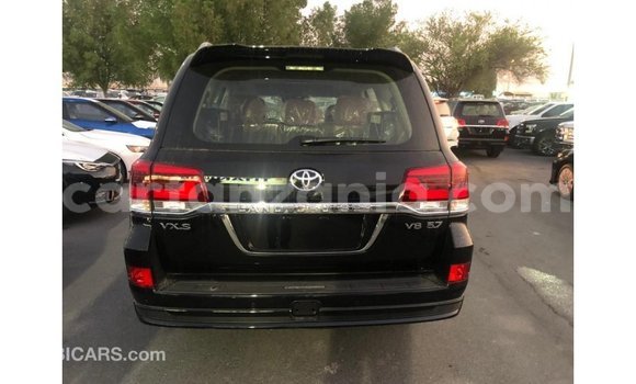 Buy Import Toyota Land Cruiser Black Car in Import - Dubai in Arusha Buy Import Toyota Land Cruiser Black Car in Import - Dubai in Arusha