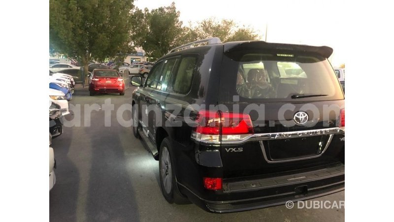 Big with watermark toyota land cruiser arusha import dubai 7234