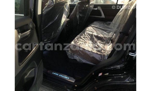 Buy Import Toyota Land Cruiser Black Car in Import - Dubai in Arusha Buy Import Toyota Land Cruiser Black Car in Import - Dubai in Arusha