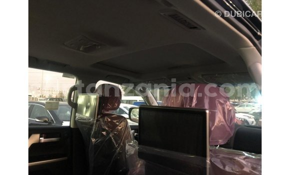 Buy Import Toyota Land Cruiser Black Car in Import - Dubai in Arusha Buy Import Toyota Land Cruiser Black Car in Import - Dubai in Arusha