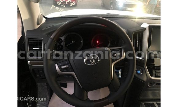Buy Import Toyota Land Cruiser Black Car in Import - Dubai in Arusha Buy Import Toyota Land Cruiser Black Car in Import - Dubai in Arusha