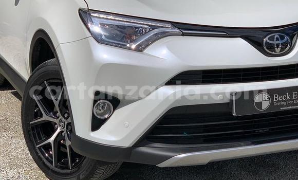 Nunua Ilio tumika Toyota RAV4 Nyingine Gari ndani ya Dar es Salaam nchini Dar es Salaam Nunua Ilio tumika Toyota RAV4 Nyingine Gari ndani ya Dar es Salaam nchini Dar es Salaam