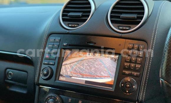 Nunua Ilio tumika Mercedes‒Benz ML–Class Nyingine Gari ndani ya Dar es Salaam nchini Dar es Salaam Nunua Ilio tumika Mercedes‒Benz ML–Class Nyingine Gari ndani ya Dar es Salaam nchini Dar es Salaam