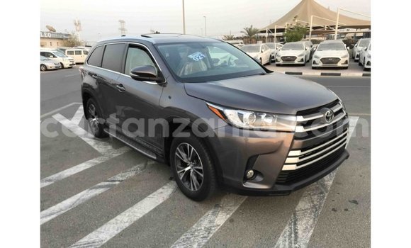 Nunua Imported Toyota Highlander Nyingine Gari ndani ya Import - Dubai nchini Arusha Nunua Imported Toyota Highlander Nyingine Gari ndani ya Import - Dubai nchini Arusha