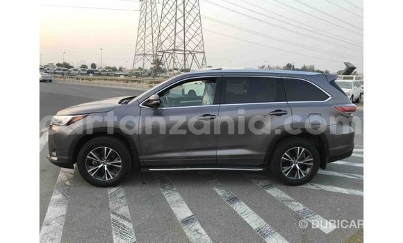 Nunua Imported Toyota Highlander Nyingine Gari ndani ya Import - Dubai nchini Arusha Nunua Imported Toyota Highlander Nyingine Gari ndani ya Import - Dubai nchini Arusha