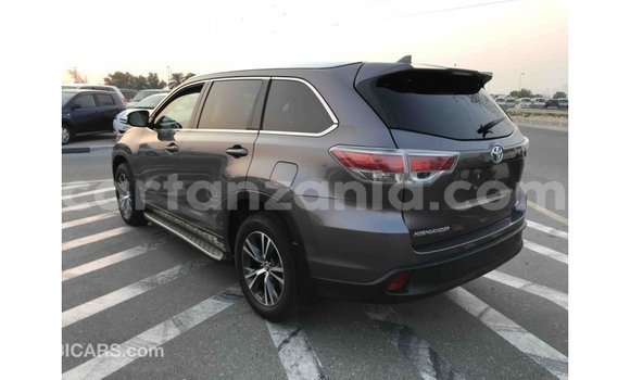 Nunua Imported Toyota Highlander Nyingine Gari ndani ya Import - Dubai nchini Arusha Nunua Imported Toyota Highlander Nyingine Gari ndani ya Import - Dubai nchini Arusha