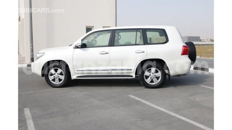 Big with watermark toyota land cruiser arusha import dubai 7254