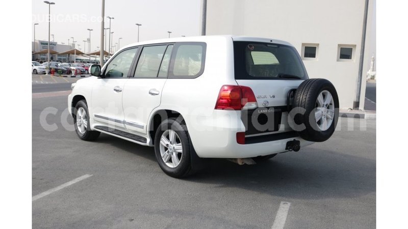 Big with watermark toyota land cruiser arusha import dubai 7254