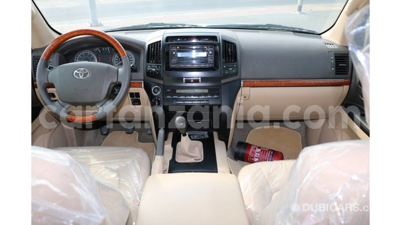 Big with watermark toyota land cruiser arusha import dubai 7254