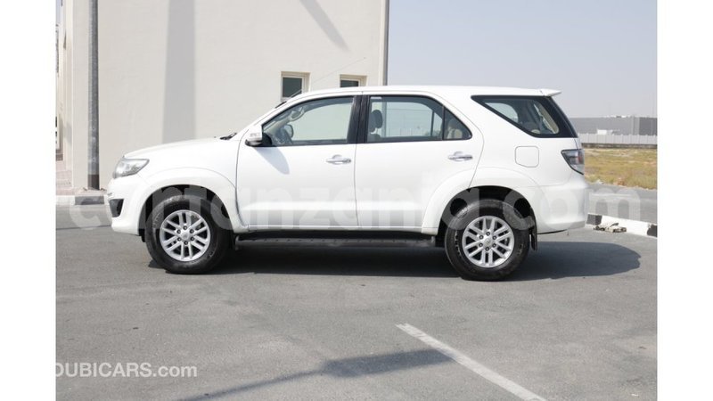 Big with watermark toyota fortuner arusha import dubai 7255