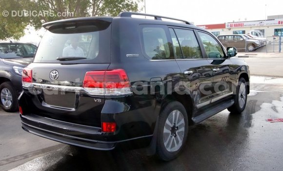 Buy Import Toyota Land Cruiser Black Car in Import - Dubai in Arusha Buy Import Toyota Land Cruiser Black Car in Import - Dubai in Arusha