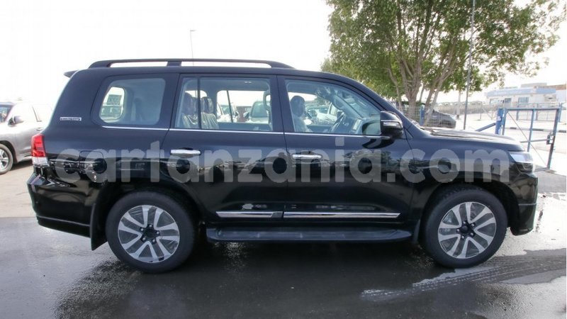 Big with watermark toyota land cruiser arusha import dubai 7262