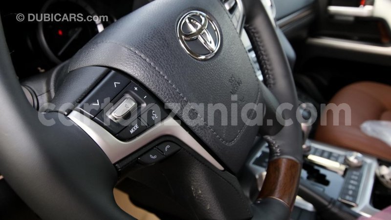 Big with watermark toyota land cruiser arusha import dubai 7262