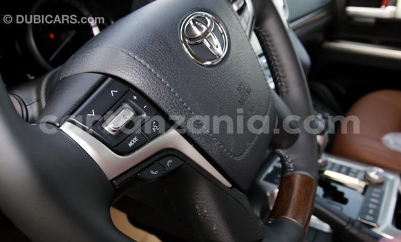 Buy Import Toyota Land Cruiser Black Car in Import - Dubai in Arusha Buy Import Toyota Land Cruiser Black Car in Import - Dubai in Arusha