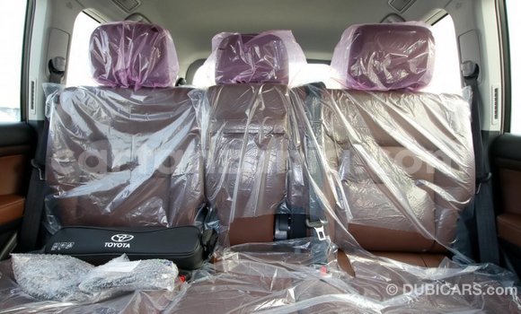 Buy Import Toyota Land Cruiser Black Car in Import - Dubai in Arusha Buy Import Toyota Land Cruiser Black Car in Import - Dubai in Arusha