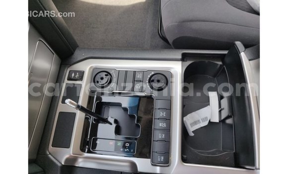 Nunua Imported Toyota Land Cruiser Nyeusi Gari ndani ya Import - Dubai nchini Arusha Nunua Imported Toyota Land Cruiser Nyeusi Gari ndani ya Import - Dubai nchini Arusha