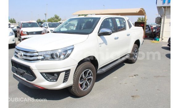 Buy Import Toyota Hilux White Car in Import - Dubai in Arusha Buy Import Toyota Hilux White Car in Import - Dubai in Arusha
