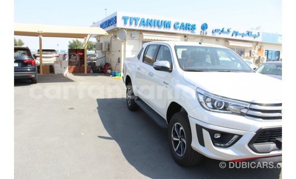 Buy Import Toyota Hilux White Car in Import - Dubai in Arusha Buy Import Toyota Hilux White Car in Import - Dubai in Arusha