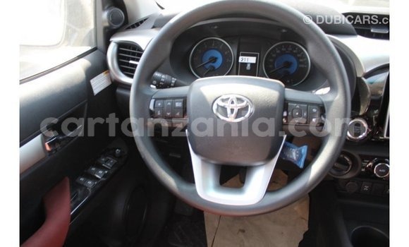 Buy Import Toyota Hilux White Car in Import - Dubai in Arusha Buy Import Toyota Hilux White Car in Import - Dubai in Arusha