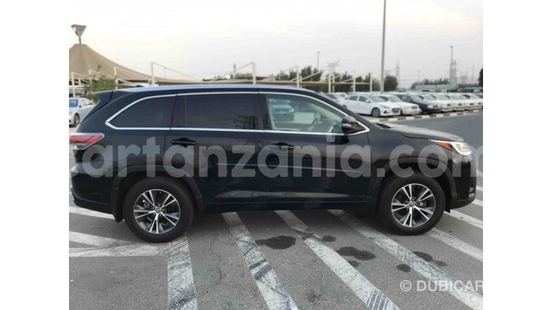 Big with watermark toyota highlander arusha import dubai 7269