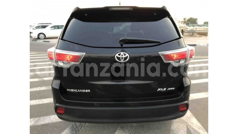 Big with watermark toyota highlander arusha import dubai 7269