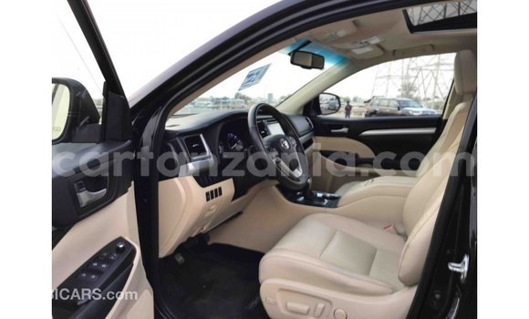 Buy Import Toyota Highlander Black Car in Import - Dubai in Arusha Buy Import Toyota Highlander Black Car in Import - Dubai in Arusha
