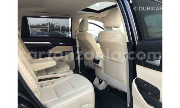 Buy Import Toyota Highlander Black Car in Import - Dubai in Arusha Buy Import Toyota Highlander Black Car in Import - Dubai in Arusha