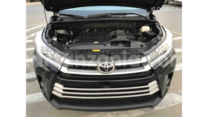 Big with watermark toyota highlander arusha import dubai 7269