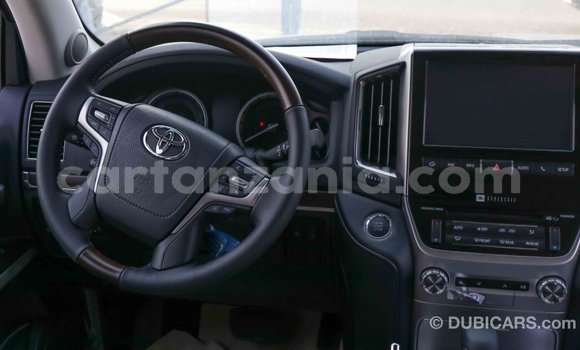 Nunua Imported Toyota Land Cruiser Nyeusi Gari ndani ya Import - Dubai nchini Arusha Nunua Imported Toyota Land Cruiser Nyeusi Gari ndani ya Import - Dubai nchini Arusha
