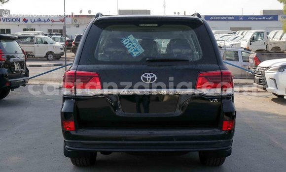 Nunua Imported Toyota Land Cruiser Nyeusi Gari ndani ya Import - Dubai nchini Arusha Nunua Imported Toyota Land Cruiser Nyeusi Gari ndani ya Import - Dubai nchini Arusha
