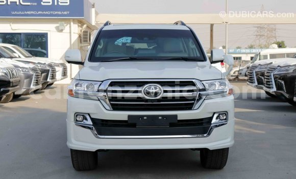 Buy Import Toyota Land Cruiser White Car in Import - Dubai in Arusha Buy Import Toyota Land Cruiser White Car in Import - Dubai in Arusha