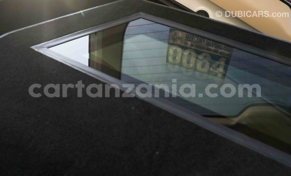 Buy Import Toyota Land Cruiser White Car in Import - Dubai in Arusha Buy Import Toyota Land Cruiser White Car in Import - Dubai in Arusha