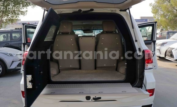 Buy Import Toyota Land Cruiser White Car in Import - Dubai in Arusha Buy Import Toyota Land Cruiser White Car in Import - Dubai in Arusha