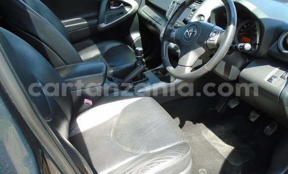 Nunua Ilio tumika Toyota RAV4 Nyeusi Gari ndani ya Dar es Salaam nchini Dar es Salaam Nunua Ilio tumika Toyota RAV4 Nyeusi Gari ndani ya Dar es Salaam nchini Dar es Salaam