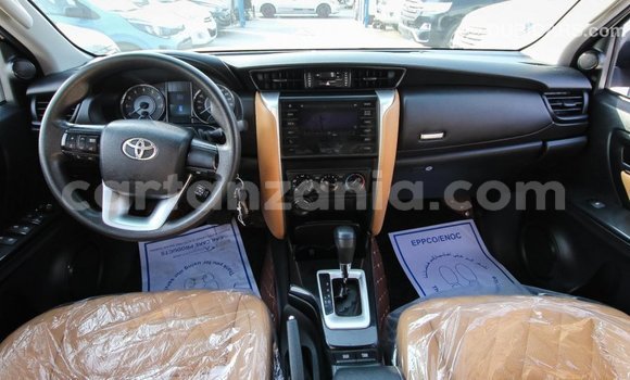 Buy Import Toyota Fortuner White Car in Import - Dubai in Arusha Buy Import Toyota Fortuner White Car in Import - Dubai in Arusha
