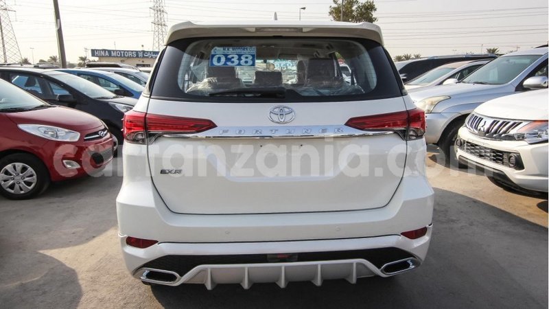 Big with watermark toyota fortuner arusha import dubai 7291