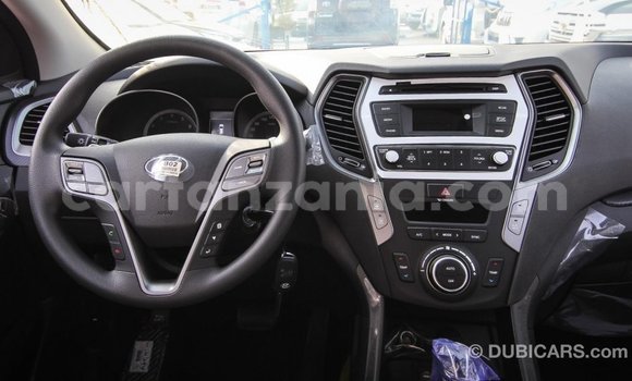 Buy Import Hyundai Santa Fe White Car in Import - Dubai in Arusha Buy Import Hyundai Santa Fe White Car in Import - Dubai in Arusha