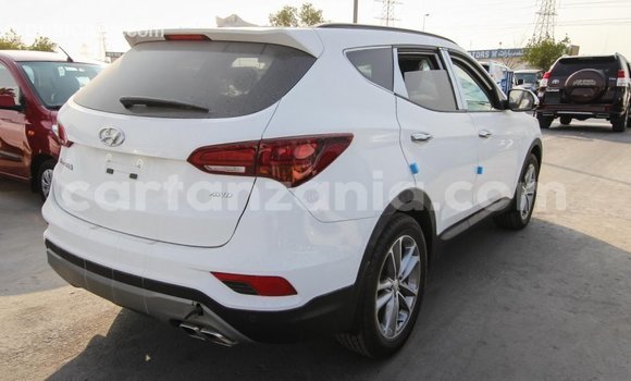 Buy Import Hyundai Santa Fe White Car in Import - Dubai in Arusha Buy Import Hyundai Santa Fe White Car in Import - Dubai in Arusha