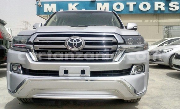 Buy Import Toyota Land Cruiser Other Car in Import - Dubai in Arusha Buy Import Toyota Land Cruiser Other Car in Import - Dubai in Arusha