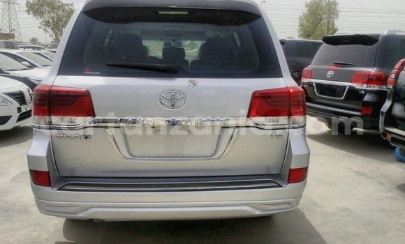 Buy Import Toyota Land Cruiser Other Car in Import - Dubai in Arusha Buy Import Toyota Land Cruiser Other Car in Import - Dubai in Arusha