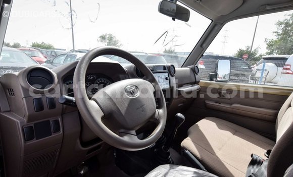 Buy Import Toyota Land Cruiser Beige Car in Import - Dubai in Arusha Buy Import Toyota Land Cruiser Beige Car in Import - Dubai in Arusha