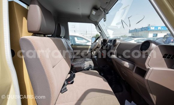 Buy Import Toyota Land Cruiser Beige Car in Import - Dubai in Arusha Buy Import Toyota Land Cruiser Beige Car in Import - Dubai in Arusha