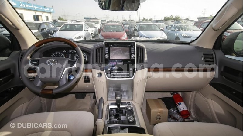 Big with watermark toyota land cruiser arusha import dubai 7301